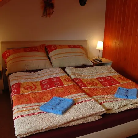 Privat Novac * Nove Mesto nad Metuji